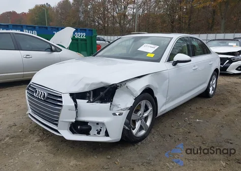 2019 Audi A4 40 Premium/40 Titanium Premium z USA, uszkodzony, nr VIN WAUGMAF43KA021941